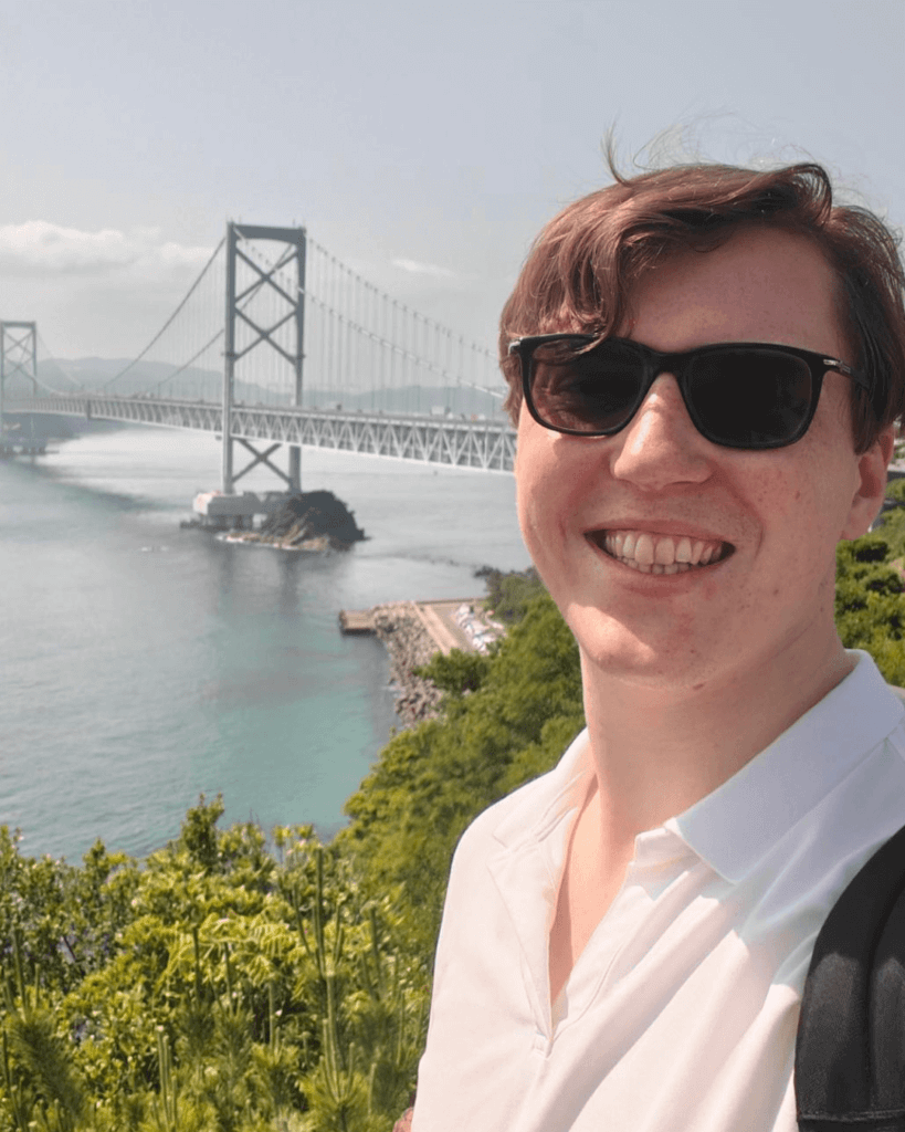 Das Bild zeigt Robert Manschke, Künstler bei Solarpunk. 