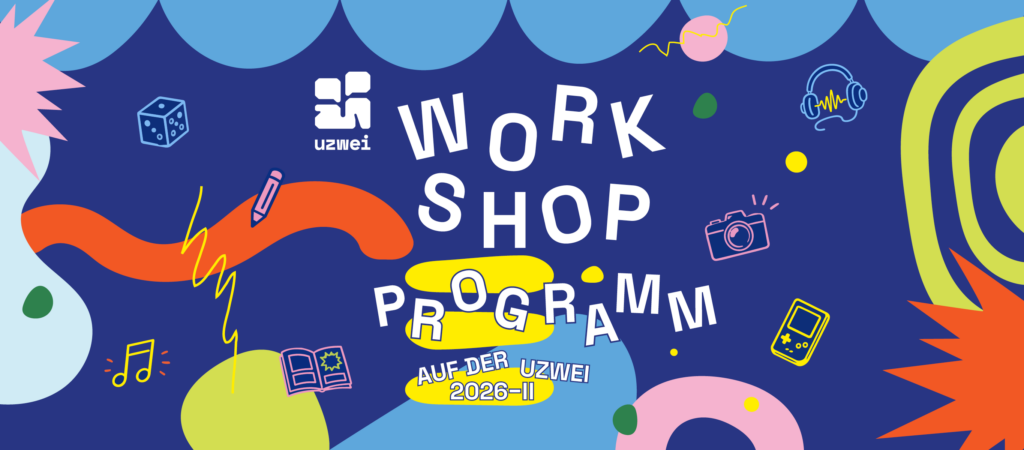 Verspielte bunte Formen in bunten Farben und mal spitzen und mal runden Kanten. In der Mitte steht "Workshopprogramm auf der uzwei 2026". Links vom Textblock befindet sich das Logo der uzwei, dessen Bildmarke aus drei Flächen besteht. Oben sind zwei Formen, die wie Sprechblasen wirken, darunter eine größere fläche, dass wie der Buchstabe "u" aussieht.